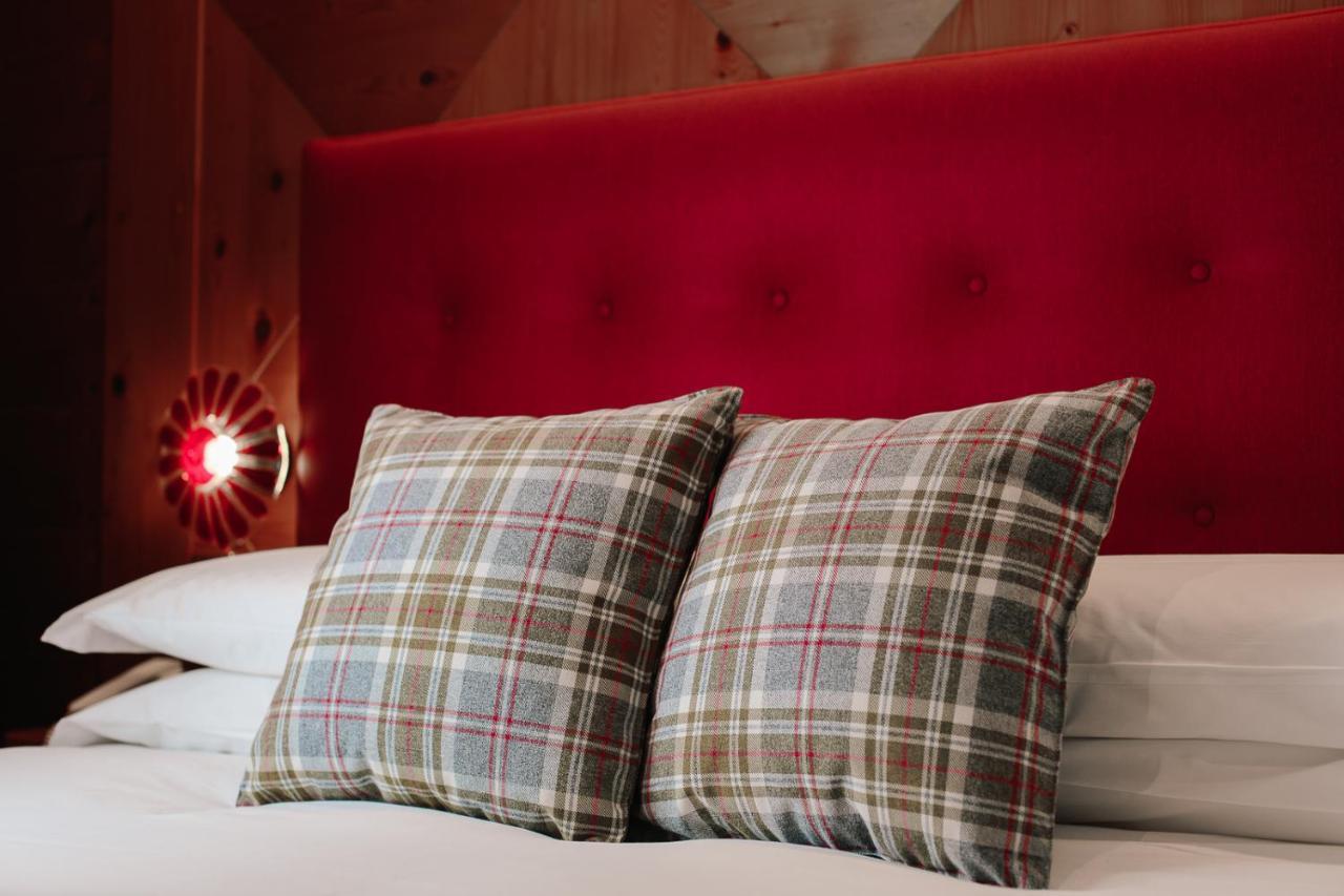 Hotel Natale กอร์ตินาดัมเปซโซ ภายนอก รูปภาพ