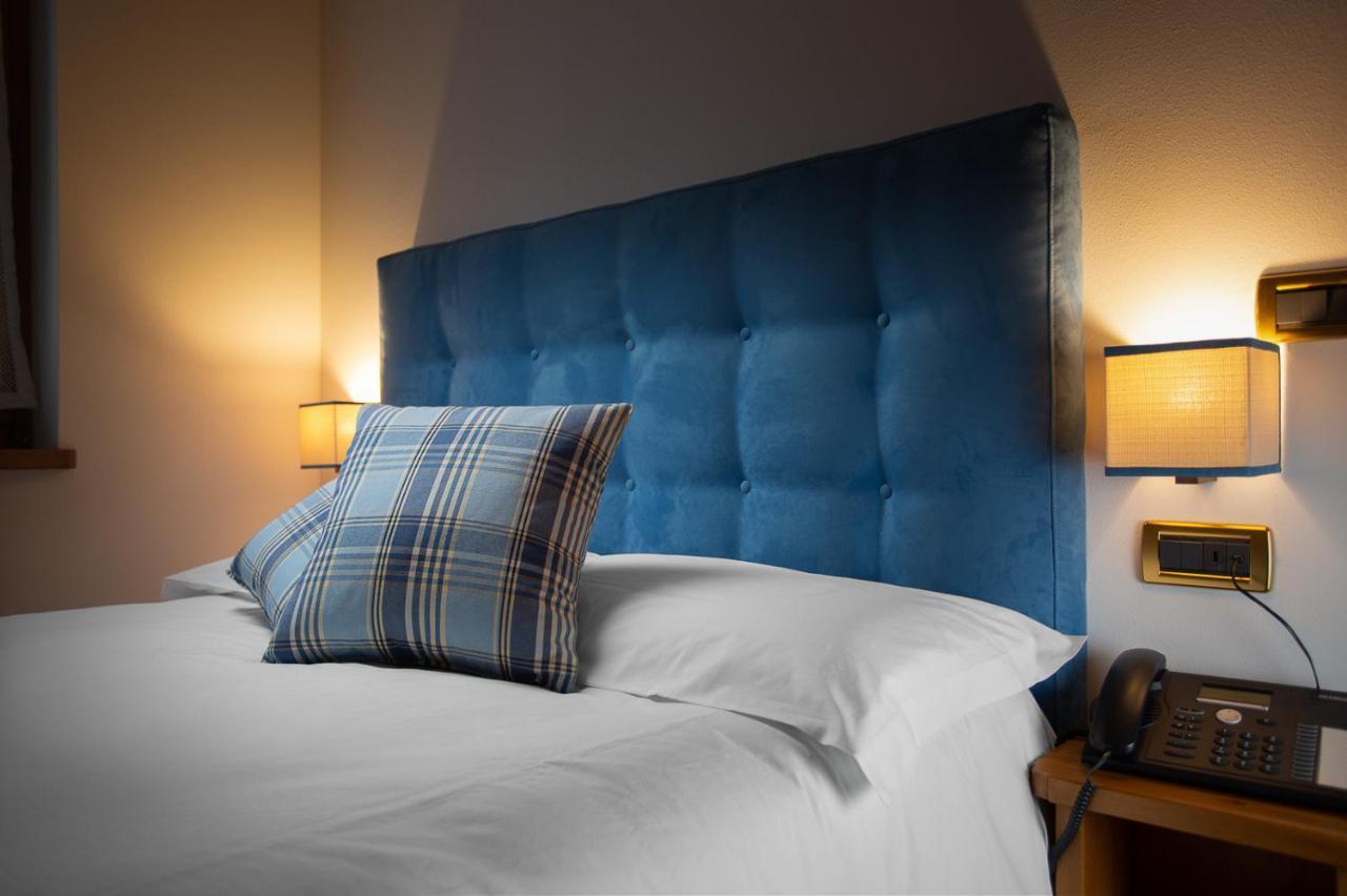 Hotel Natale กอร์ตินาดัมเปซโซ ภายนอก รูปภาพ