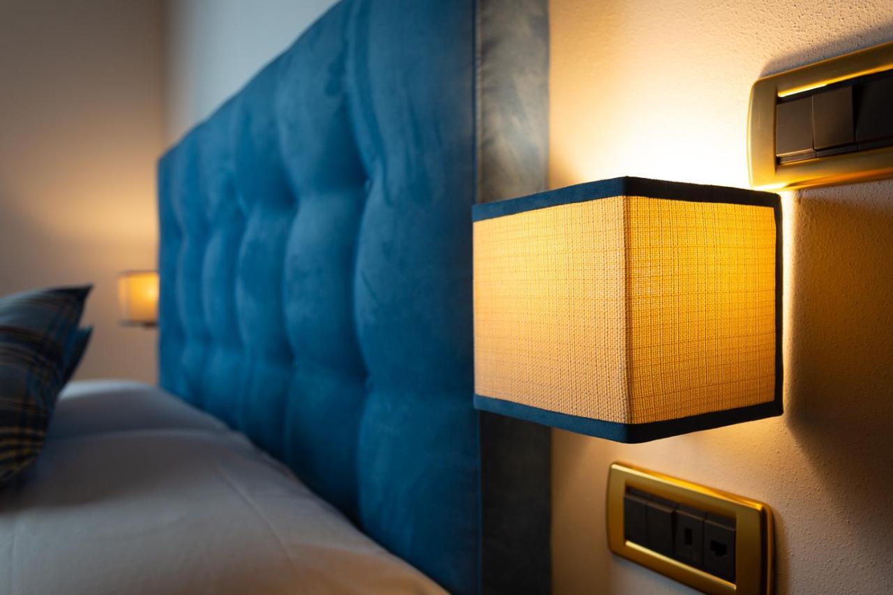 Hotel Natale กอร์ตินาดัมเปซโซ ภายนอก รูปภาพ