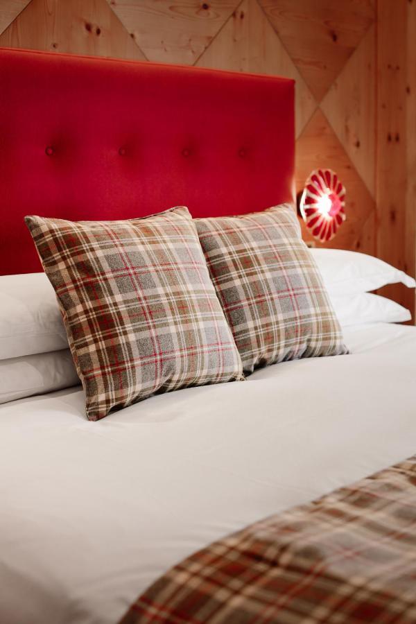 Hotel Natale กอร์ตินาดัมเปซโซ ภายนอก รูปภาพ